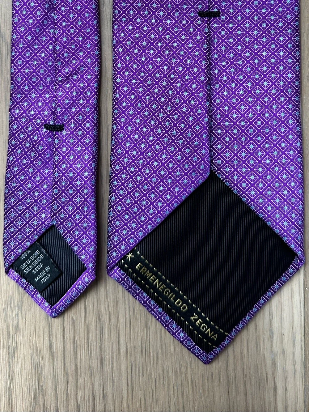 Ermenegildo Zegna 100% Silk Purple Geometric Diamond Luxury Necktie Italy